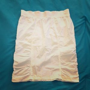 3/4 length white skirt